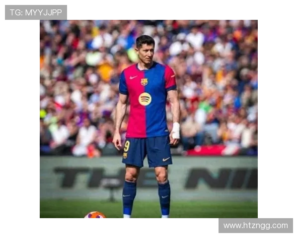 莱万多夫斯基与同期前锋关键战决定性表现对比 莱万多夫斯基与同期前锋关键战决定性表现对比